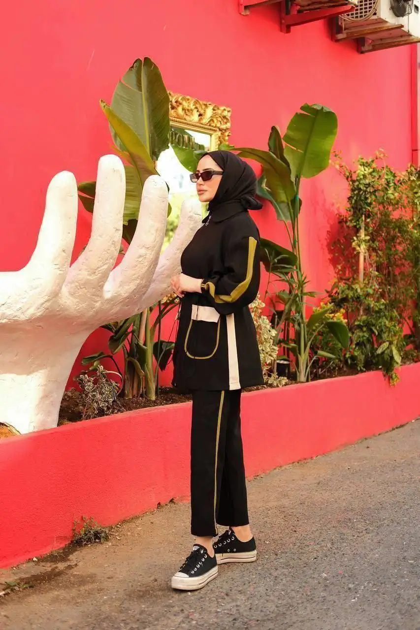 IMG_6200 Modest Sportswear Set in Cotton Double Crepe - Image 1