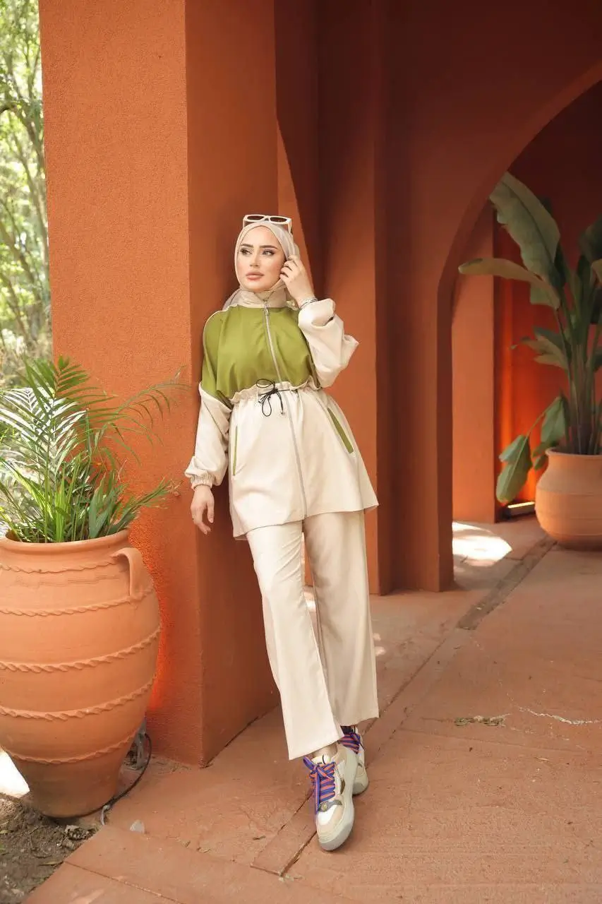 IMG_6230 Modest Sportswear Set in Cotton Double Crepe – Black, Navy & Green with Beige Details - Image 1