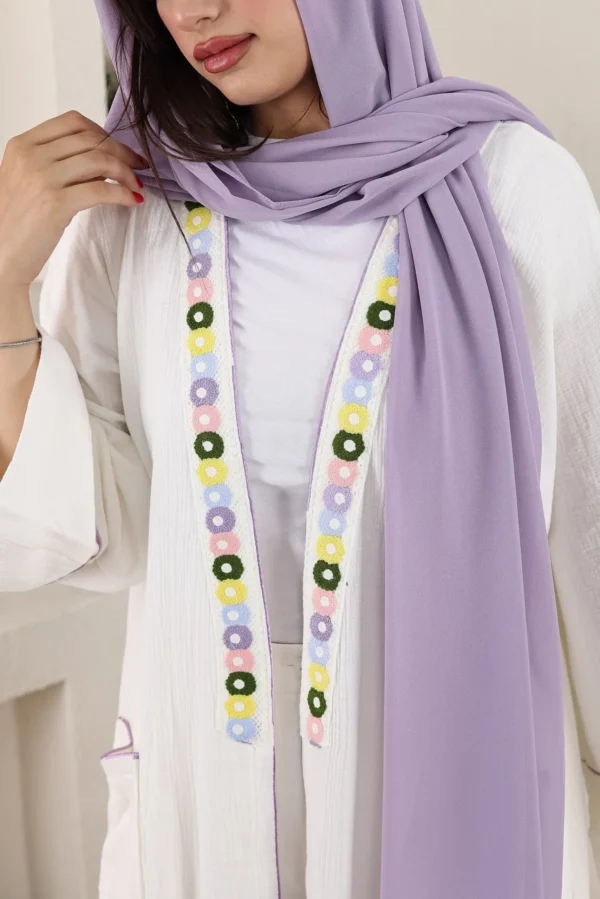 White Linen Abaya with Lilac Scarf and Floral Embroidery - Image 7